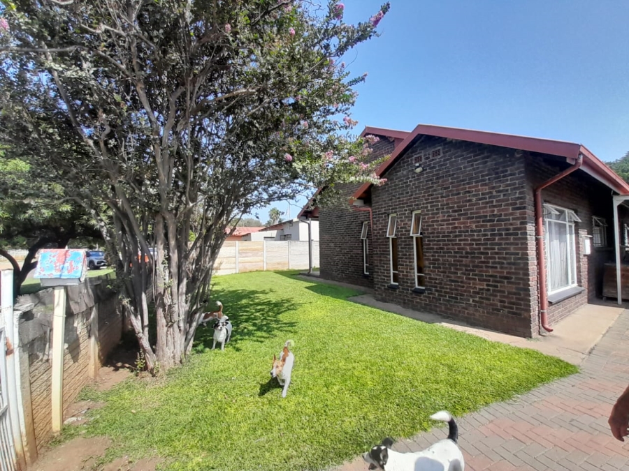 4 Bedroom Property for Sale in Oos Einde North West